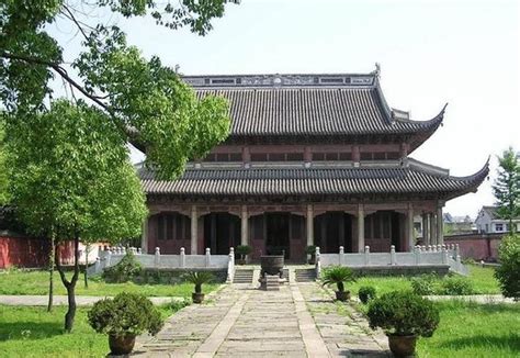 嘉興哪個寺廟大?從歷史沿革到建築風格，一探究竟